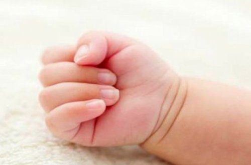 Xırdalanda 17 günlük körpə öldü