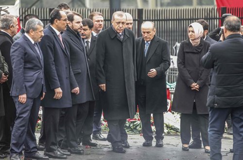 Ərdoğan nazirlərlə terror baş verən ərazidə - Fotolar