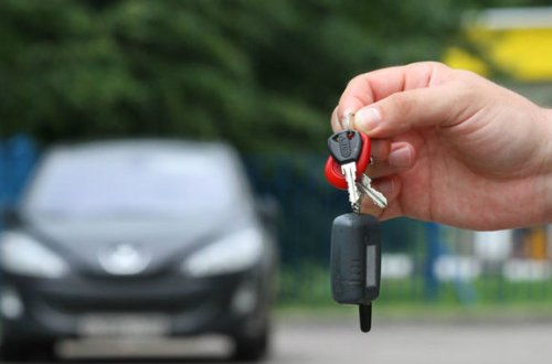 Bakıda avtomobillər ucuz qiymətə hərraca çıxarılacaq — SİYAHI