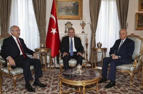 Baş nazir müxalifət liderlərilə görüşəcək - Terrora görə