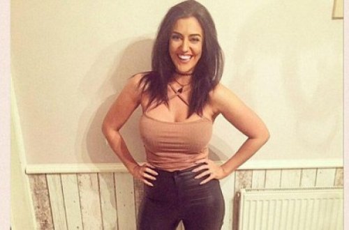 Oteldə çılpaq görüntüləndi, pulsuz gecələdi - FOTO