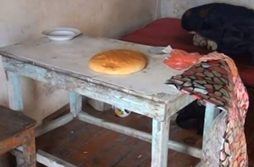 Stadion ərazisindəki tikilidə yaşayan qadın öldürüldü - Xaçmazda