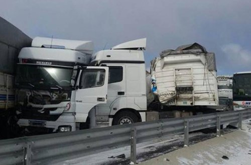 Aksaray-Adana yolu qan çanağına döndü — 5 ölü, 50-ə yaxın yaralı + FOTO