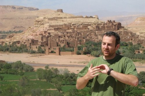 Məşhur bloqer Azərbaycanın sorğusu əsasında saxlanıldı