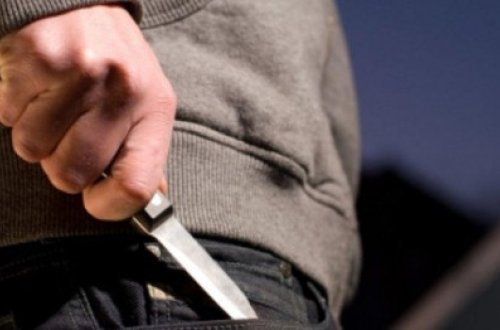 Göyçayda iki nəfər bıçaqlandı