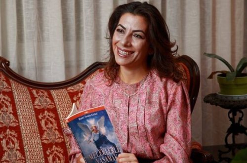 Qadın yazıçını küçədə güllələyib öldürdülər — Türkiyədə