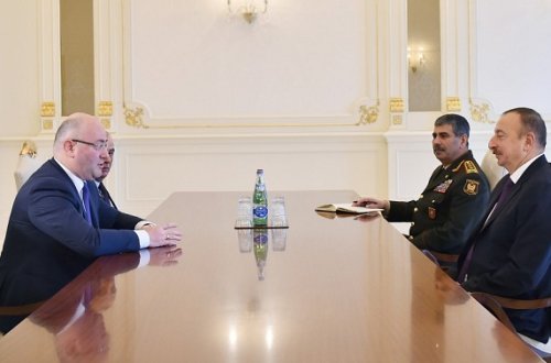 Prezident Gürcüstanın müdafiə nazirini qəbul edib
