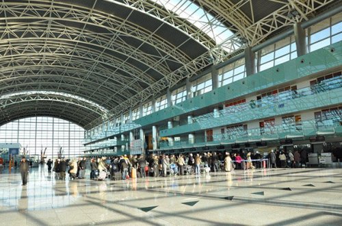 Azərbaycandan 20 min dollar çıxararkən - Aeroportda saxlanıldı