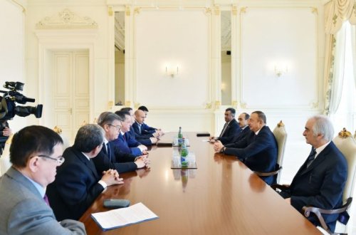 Azərbaycan prezidenti Rusiyanın Həştərxan vilayətinin qubernatorunu qəbul edib - FOTOLAR