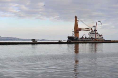 `Dənizdə neftçilərin olduğu budka tapılıb`