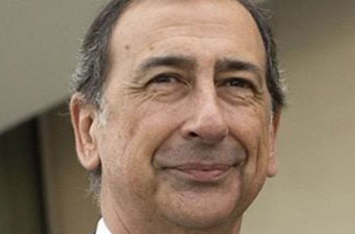 Milan meri istefa ərizəsi yazıb - Korrupsiya qalmaqalı