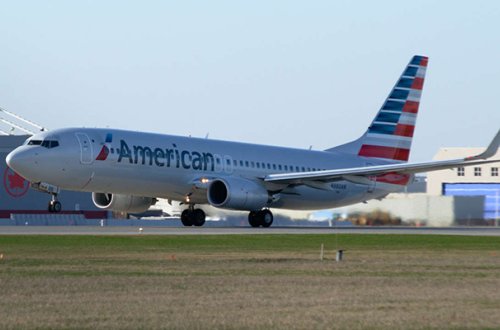 ABŞ-da təyyarə təcili eniş etdi - Elektron siqaretə görə yanğın