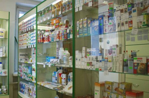 Bakıda aptekdən xeyli miqdarda pul oğurlanıb