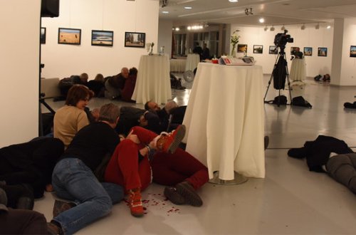 Səfirin güllələndiyi anı çəkən fotoqraf DANIŞDI: 