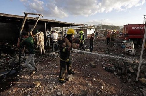 Meksikada fişəng bazarında partlayış: Ölənlər var – FOTO