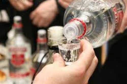 Araqdan ölənlərin sayı 60-a çatıb