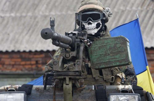 Donbasda şiddətli döyüşlər: Ukrayna 100 hərbçisini itiirdi