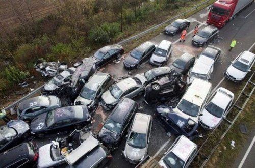 Bakıda 7 avtomobilin iştirakı ilə qəza baş verib – VİDEO