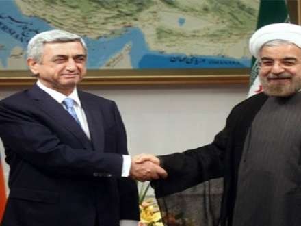 İran Ermənistanı iqtisadi izolyasiyadan xilas edir