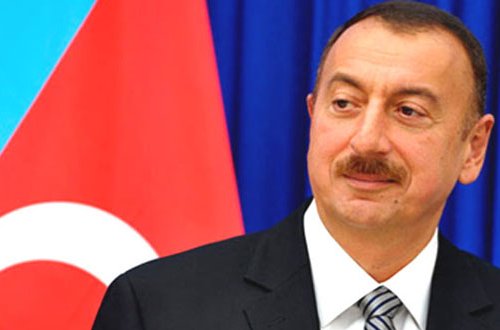 Vladimir Putin İlham Əliyevi təbrik edib