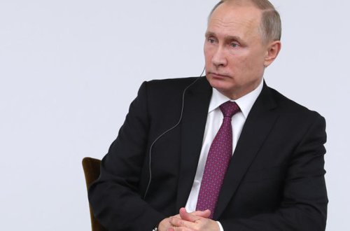 Putinin illik mətbuat konfransı başladı - CANLI YAYIM