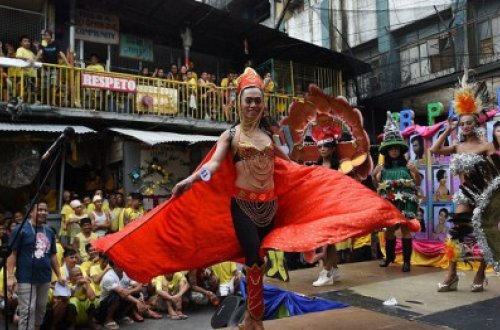 Ən təhlükəli həbsxanada gözəllik müsabiqəsi keçirildi - FOTOLAR