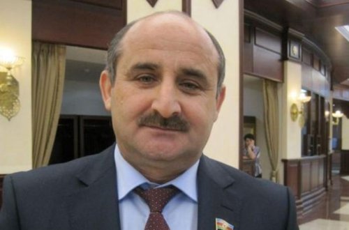 Çingiz Qənizadə Astan Şahverdiyevin əvəzinə ÜZR İSTƏDİ