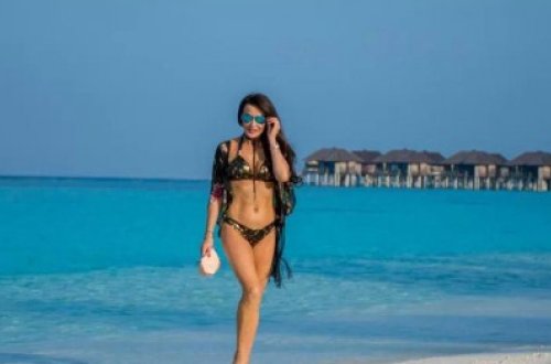 Tanınmış aparıcı Milad öncəsi Maldivdə - FOTO