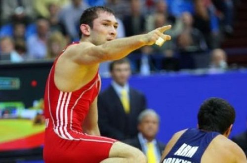 Vitali Rəhimovun olimpiya medalı əlindən alındı