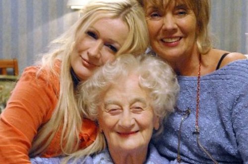 Məşhur britaniyalı aktrisa vəfat edib