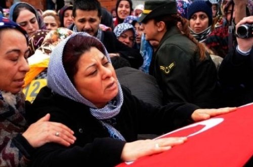 Şəhidin oxuduğu mahnı hər kəsi ağlatdı - VİDEO