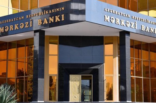 Dolların məzənnəsi 1,77 manatı ötüb