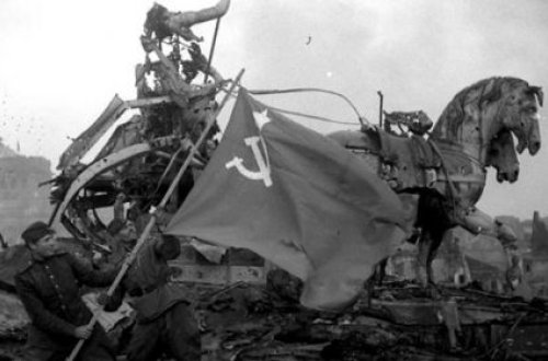 Berlinə ilk dəfə azərbaycanlılar girib - Rusların etirafı +Foto/Video