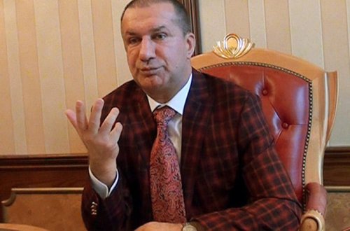 Eldar Mahmudov Gülağa Tənhanı izlətdirib - 