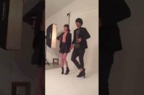 BİABIRÇILIQ: Çəkiliş zamanı paltarı düşdü, köməkçisi isə... – VİDEO