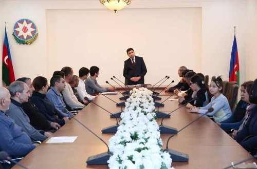 Kəlbəcər rayonundan olan bir qrup aztəminatlı ailələrə bayram hədiyyələri təqdim edilib