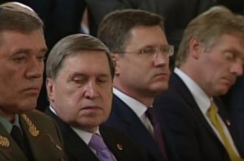 Putin mətbuat katibini vacib tədbir vaxtı yatdığına görə tənbeh edib