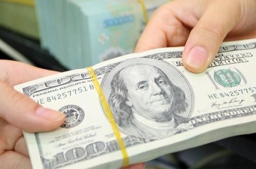 Dolların 2017-ci ilin ilk iş gününə olan məzənnəsi