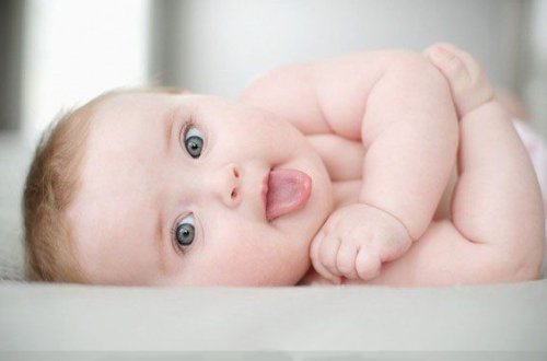 Azərbaycanda 2017-ci ilin ilk uşağı dünyaya gəlib