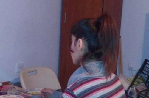 16 il ev dustağı olan qız: “Atam bələkdəki qardaşımı pəncərədən yerə tulladı” - FOTO