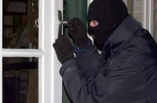 Bakıda “Topaz”dan oğurluq edildi