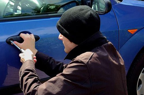 Bakı sakini tanışının avtomobilini qaçırdı