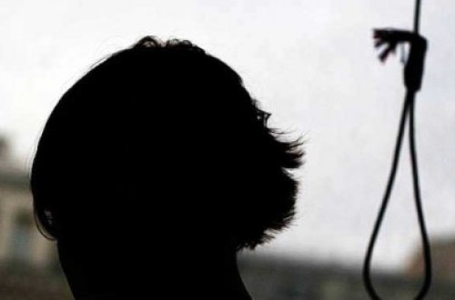 Gəncədə 62 yaşlı qadın özünü asdı