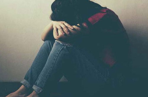 Keçmiş xanımının yanında qohumu ilə yatan kişi azadlıqda