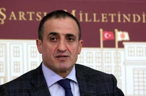 Atilla Kaya istefa verdi