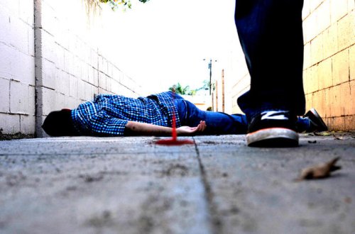 DƏHŞƏTLİ QƏTL: Anasını, qardaşını və iki bacısını öldürdü