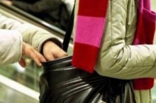 Bakı metrosunda qadına qarşı cinayət