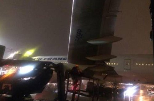 İki təyyarə toqquşdu