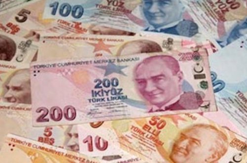 Dollar türk lirəsinə qarşı tarixi zirvəyə yüksəldi