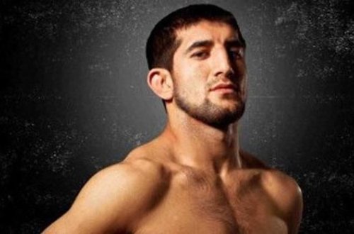 Rəsul Mirzəyev ona hücum çəkən şəxslərdən birini tanıyıb